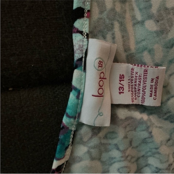 Loop 18 One-Shoulder Abstract top - Picture 3 of 3